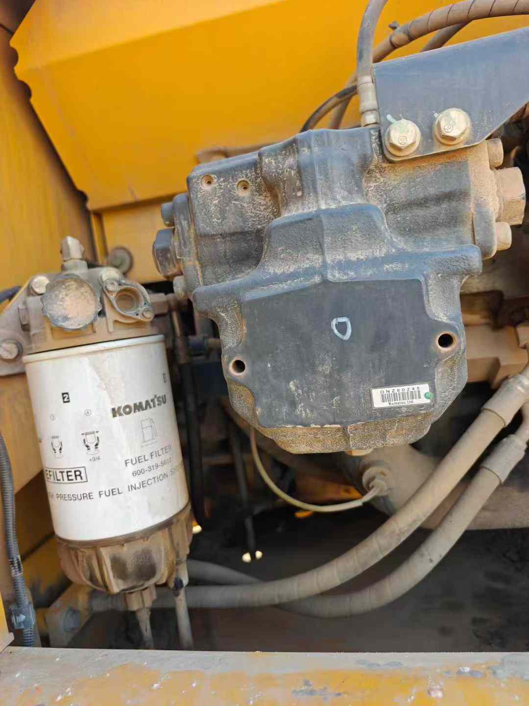 Used Komatsu PC200-8 Excavator 2019 Model / 3