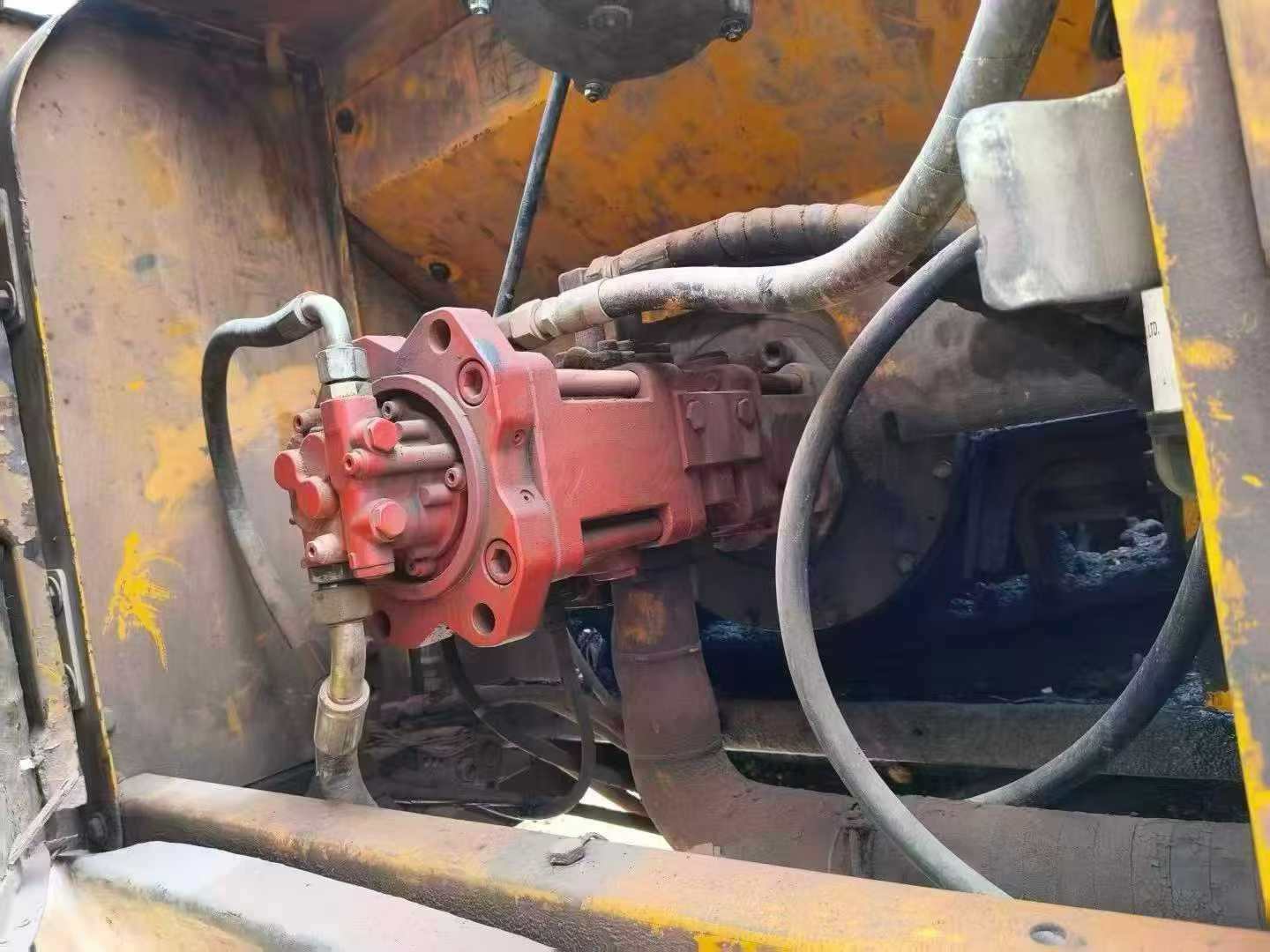 Used Hyundai R215-7 Excavator 2016 Model / 5