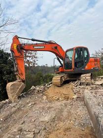 Buy Doosan DH130LC-V Used Excavator / 3 Used Doosan DH130LC-V Excavator 2018 Model / 3