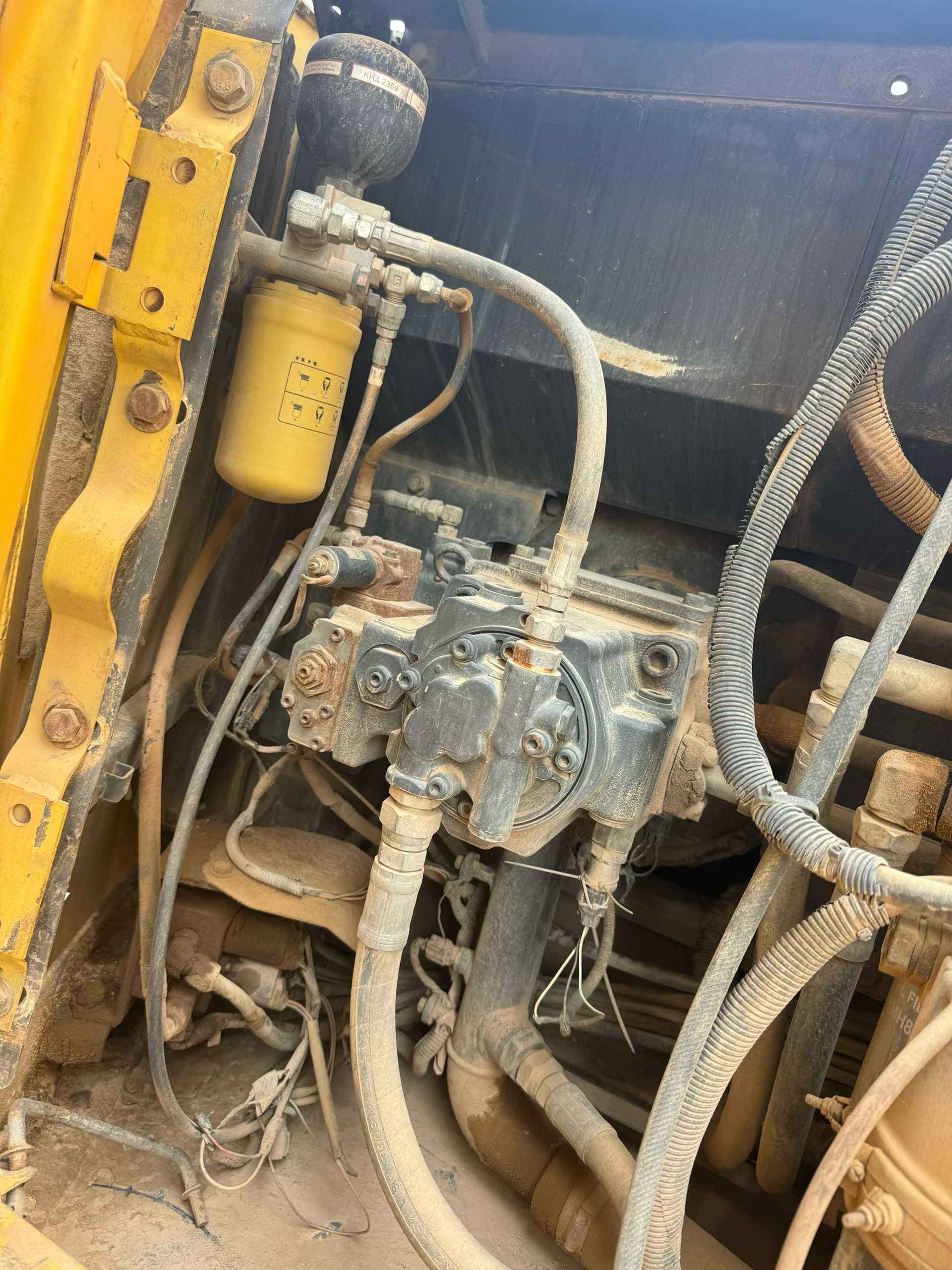 Used Sumitomo SH130-3 Excavator 2016 Model / 4