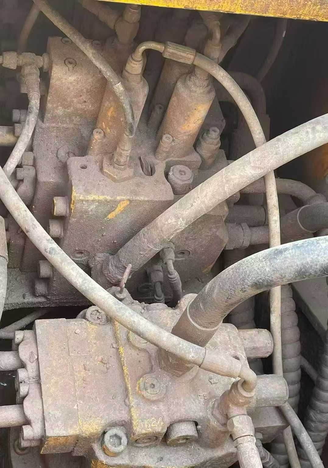 Used Hyundai R215-7 Excavator 2016 Model / 3