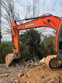 Buy Doosan DH130LC-V Used Excavator / 4 Used Doosan DH130LC-V Excavator 2018 Model / 4