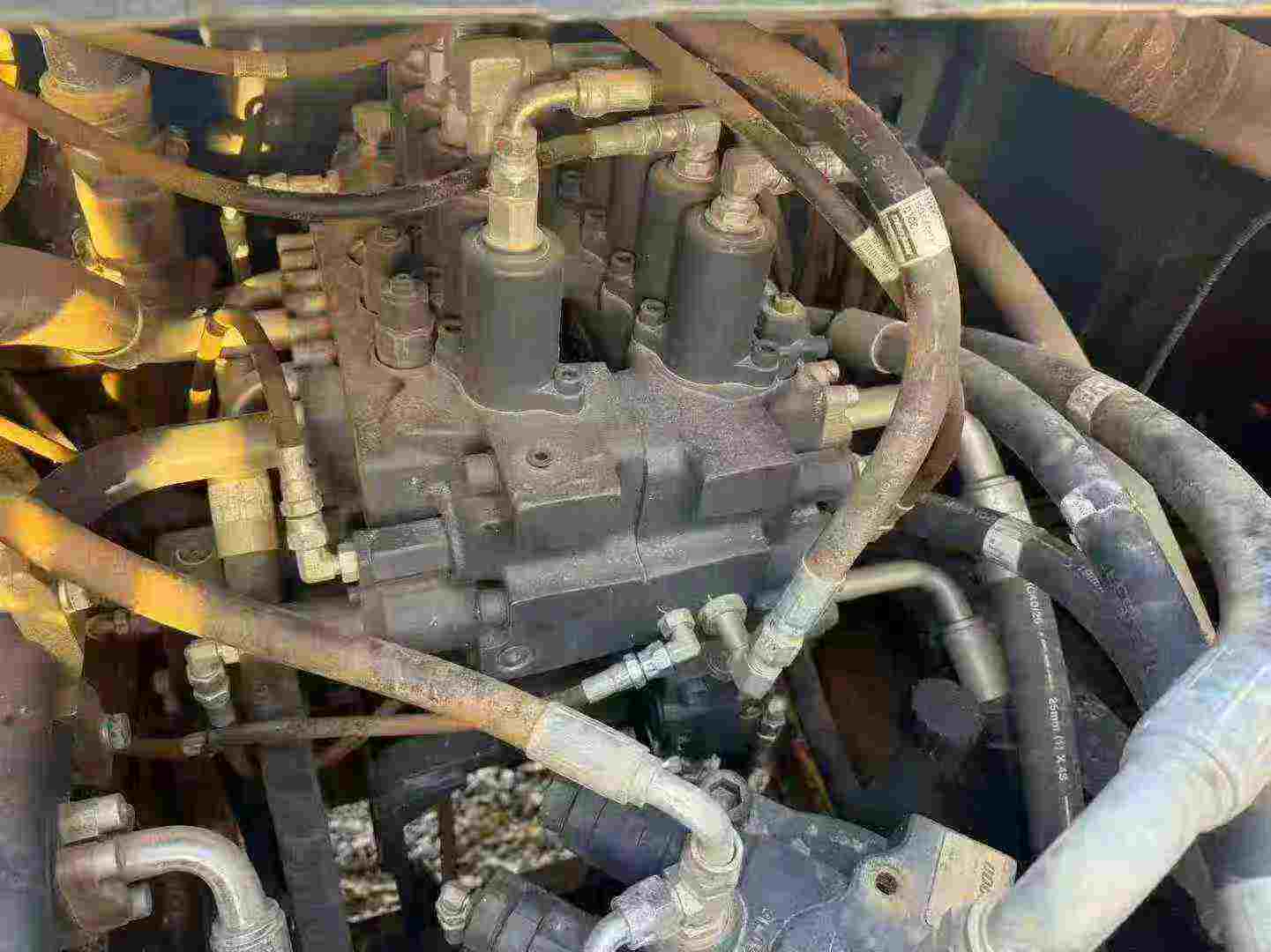 Used Doosan DX200-9C Excavator 2021 Model / 4