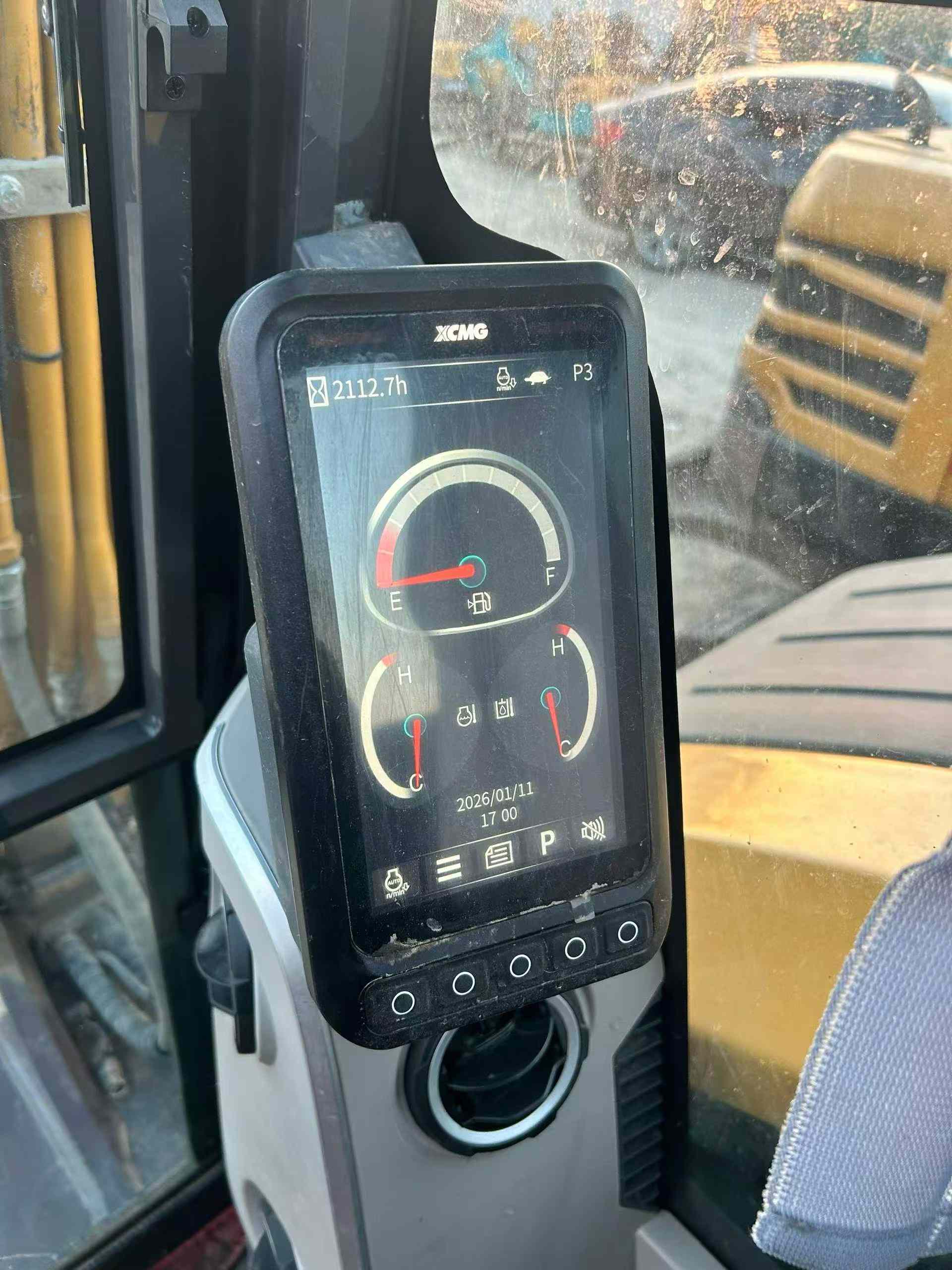 Used XCMG LW200 Excavator 2024 Model / 9