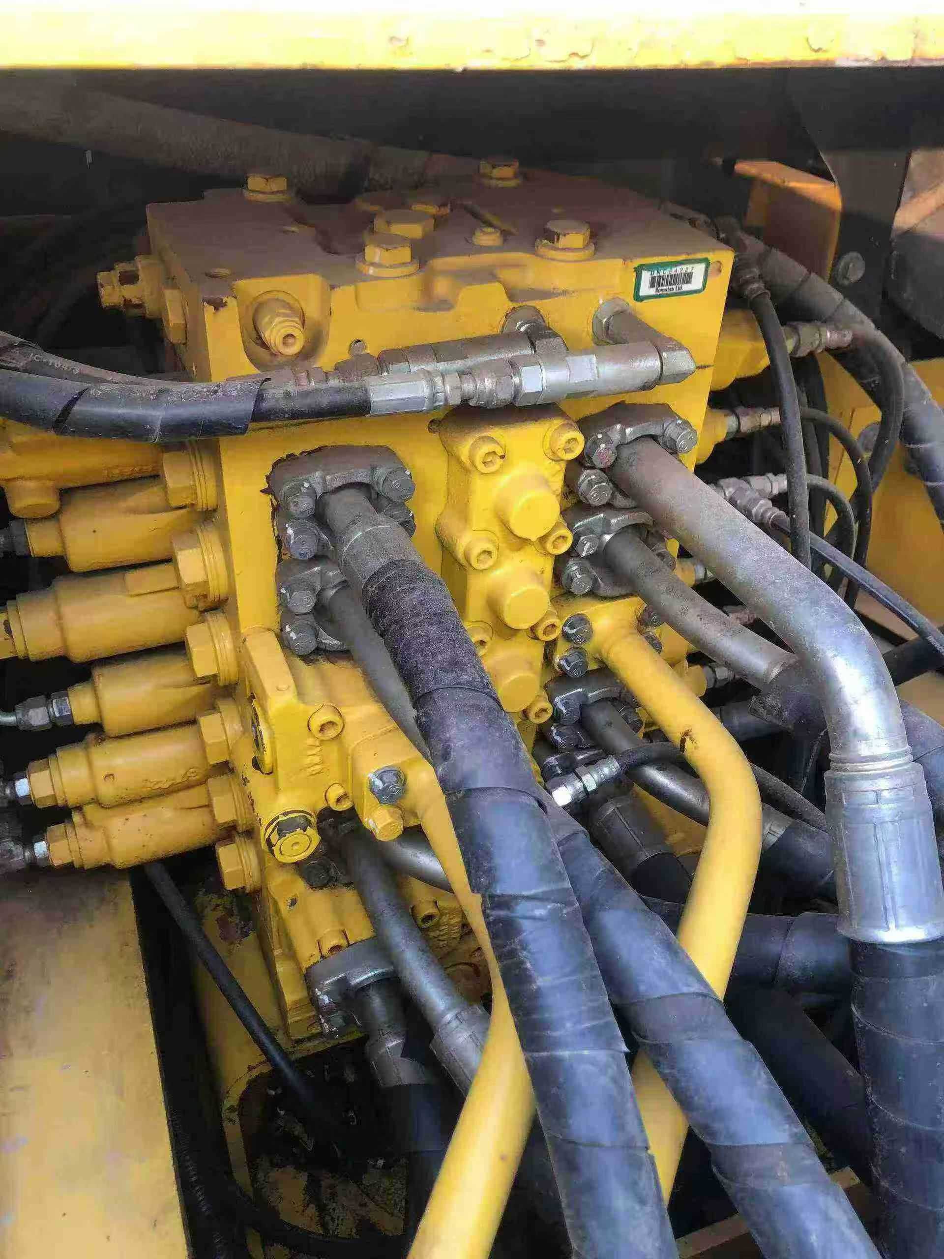 Used Komatsu PC200-8 Excavator 2016 Model / 5