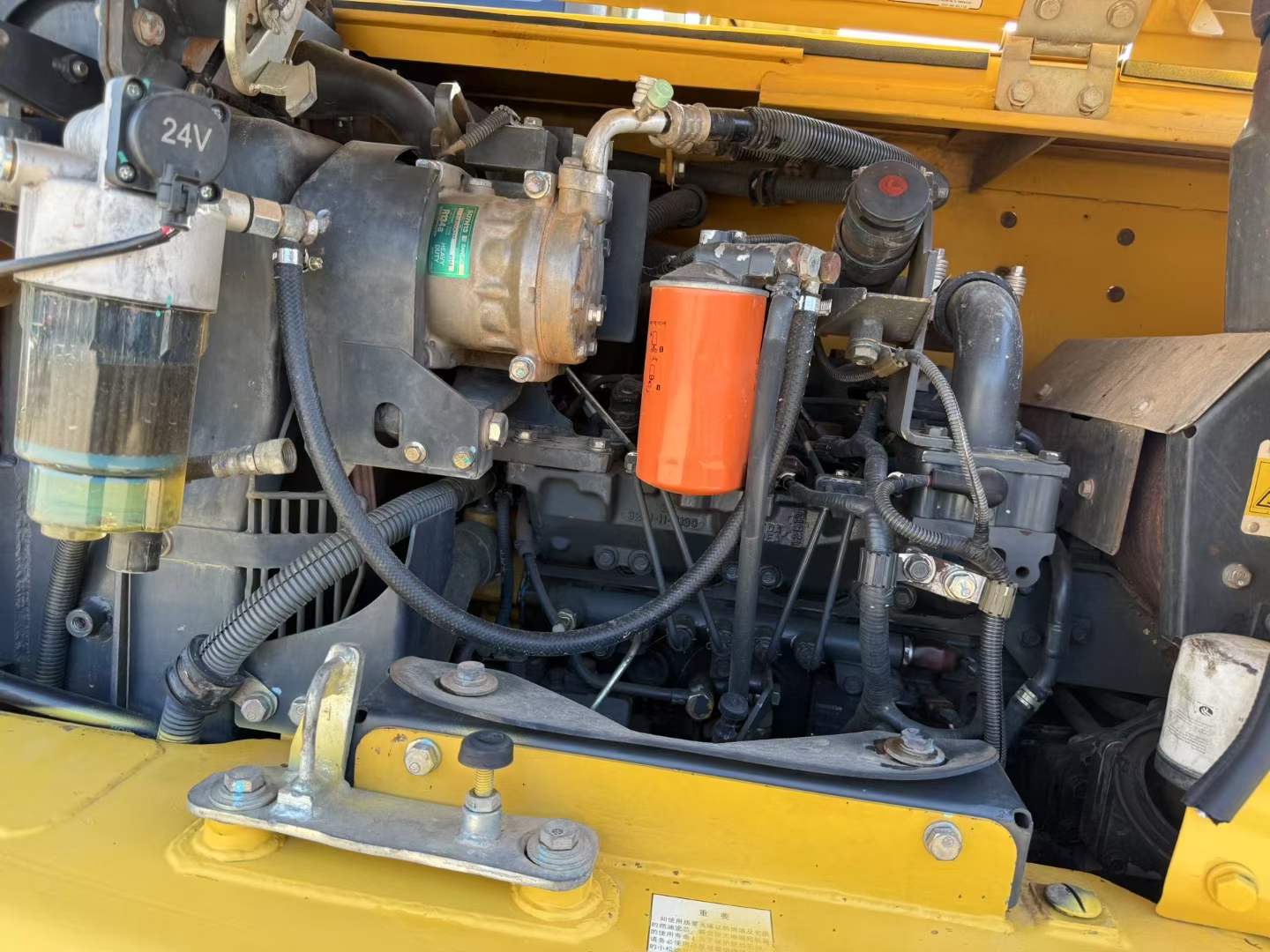 Used Komatsu PC70-8 Excavator 2014 Model / 8