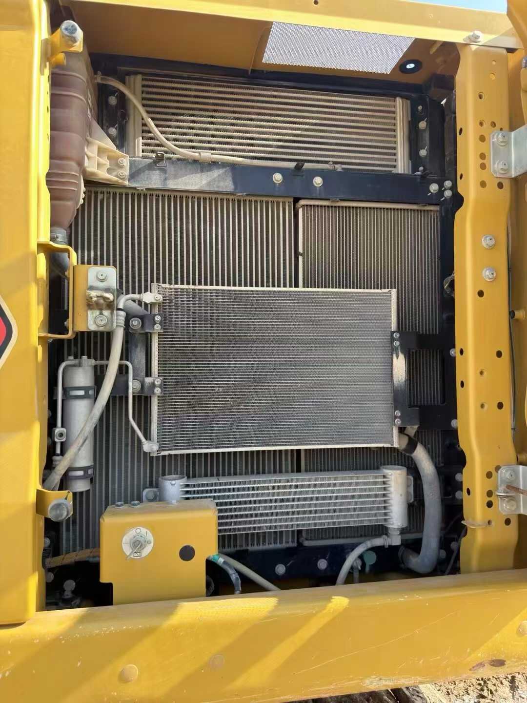 Used Caterpillar 323 Excavator 2020 Model / 5