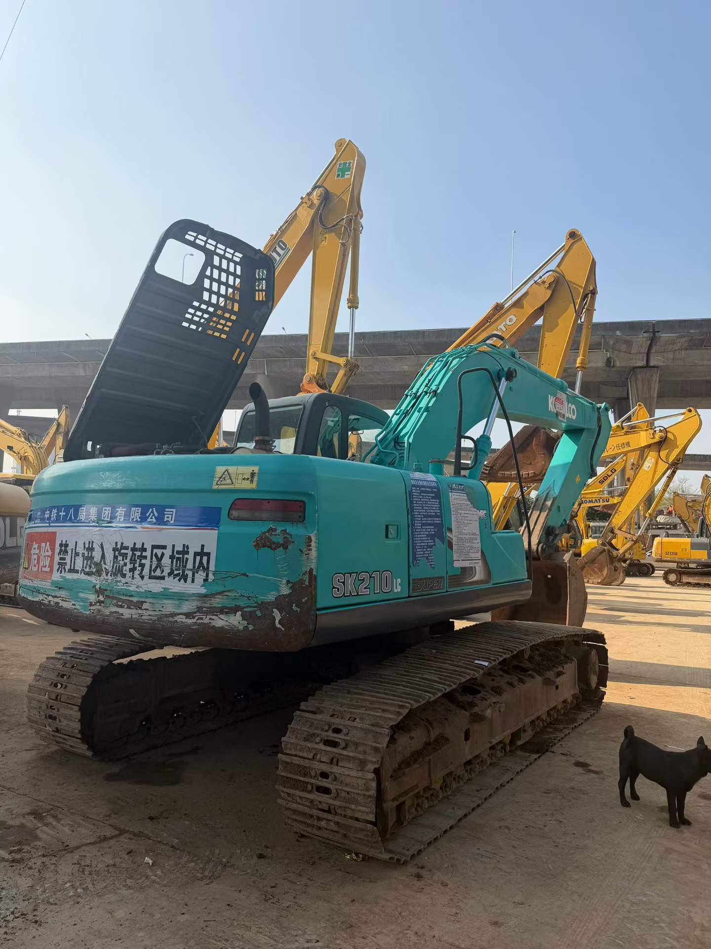 Used Kobelco SK210 Excavator 2016 Model / 2