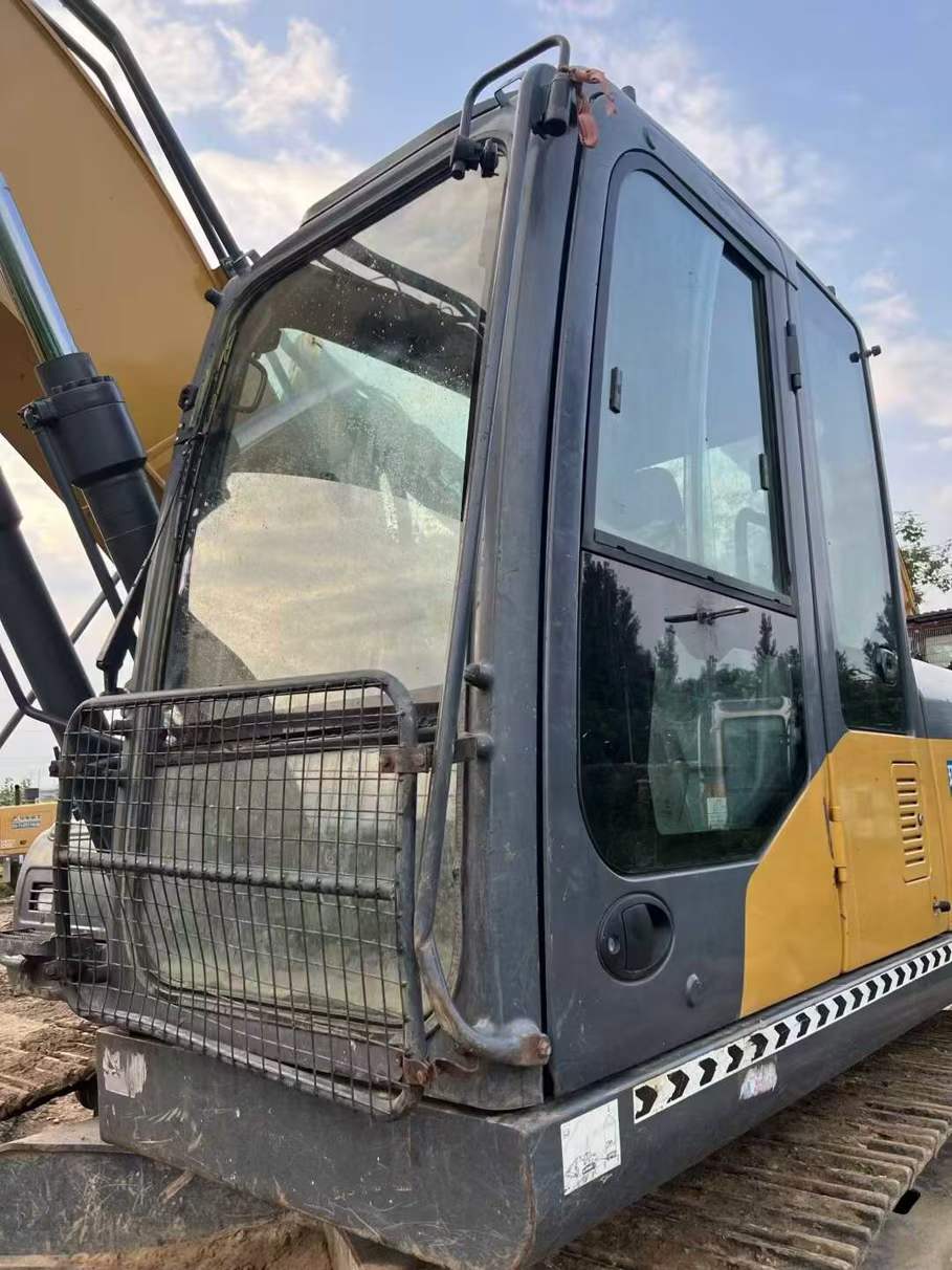 Used XCMG XE7000 Excavator 2019 Model / 5