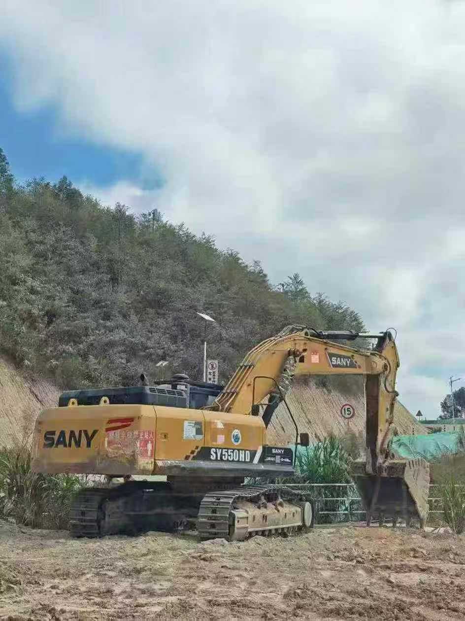 Used Sany SY55 Excavator 2020 Model / 3