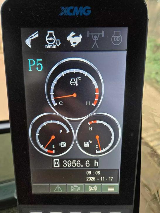 Buy XCMG XE4000 Used Excavator / 1