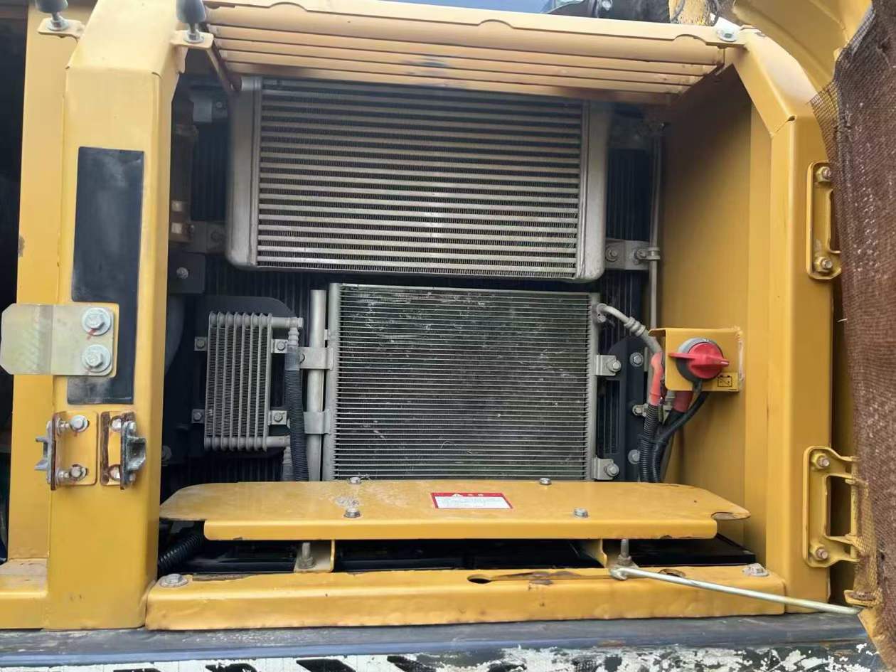 Used XCMG XE7000 Excavator 2019 Model / 4