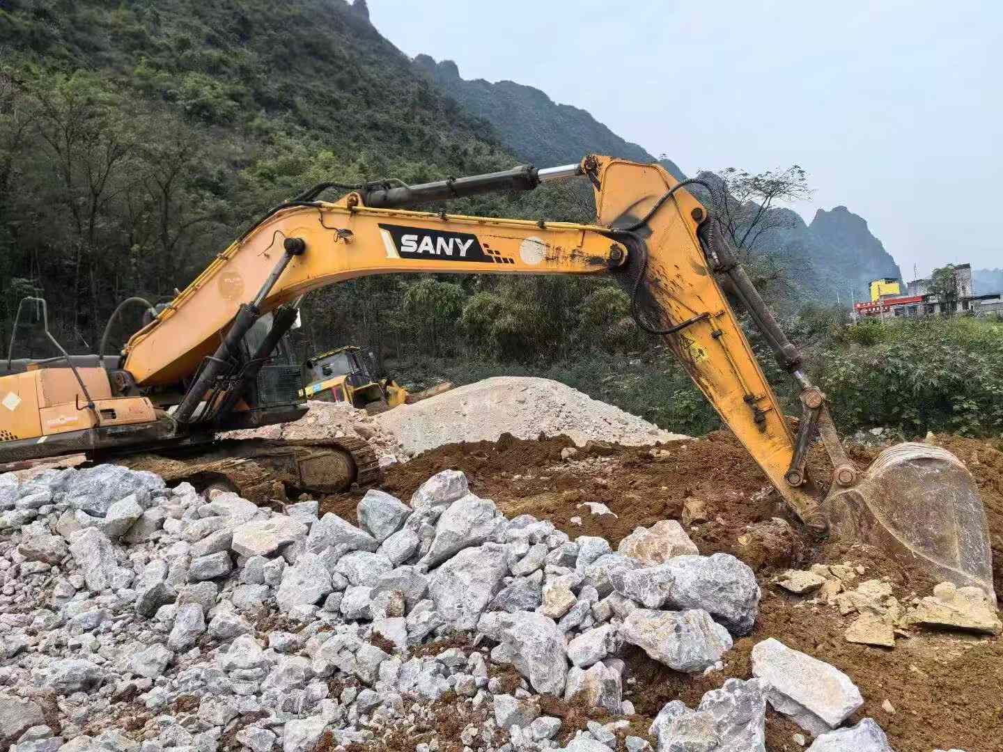 Used Sany SW305K Excavator 2016 Model / 5