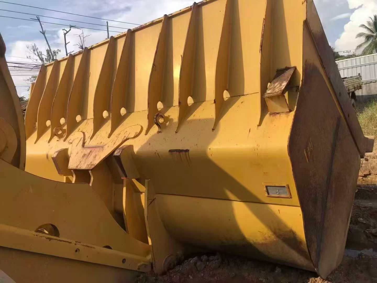 Used Caterpillar CAT988 Excavator 2017 Model / 3