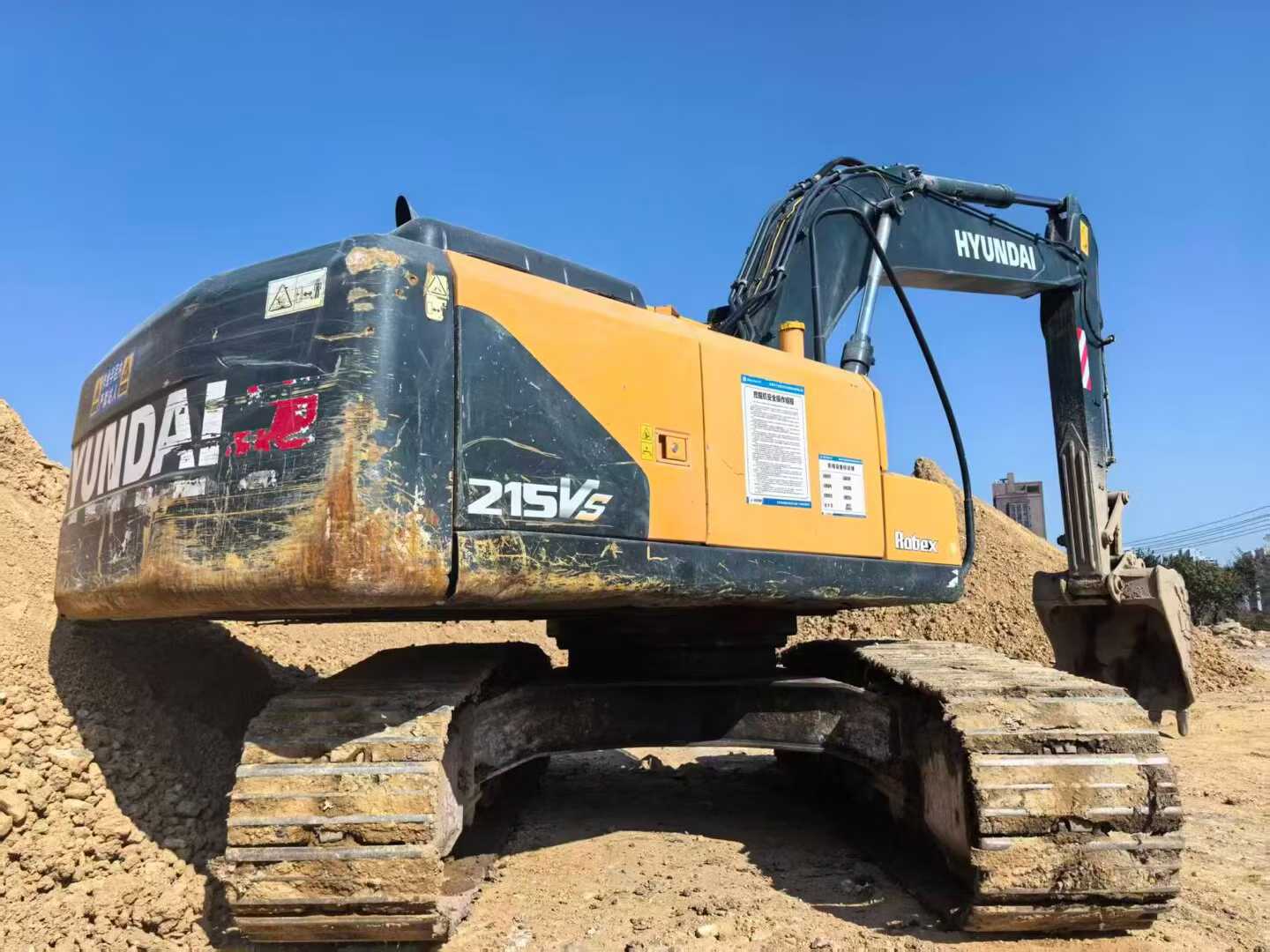Used Hyundai R215VS Excavator 2022 Model / 3