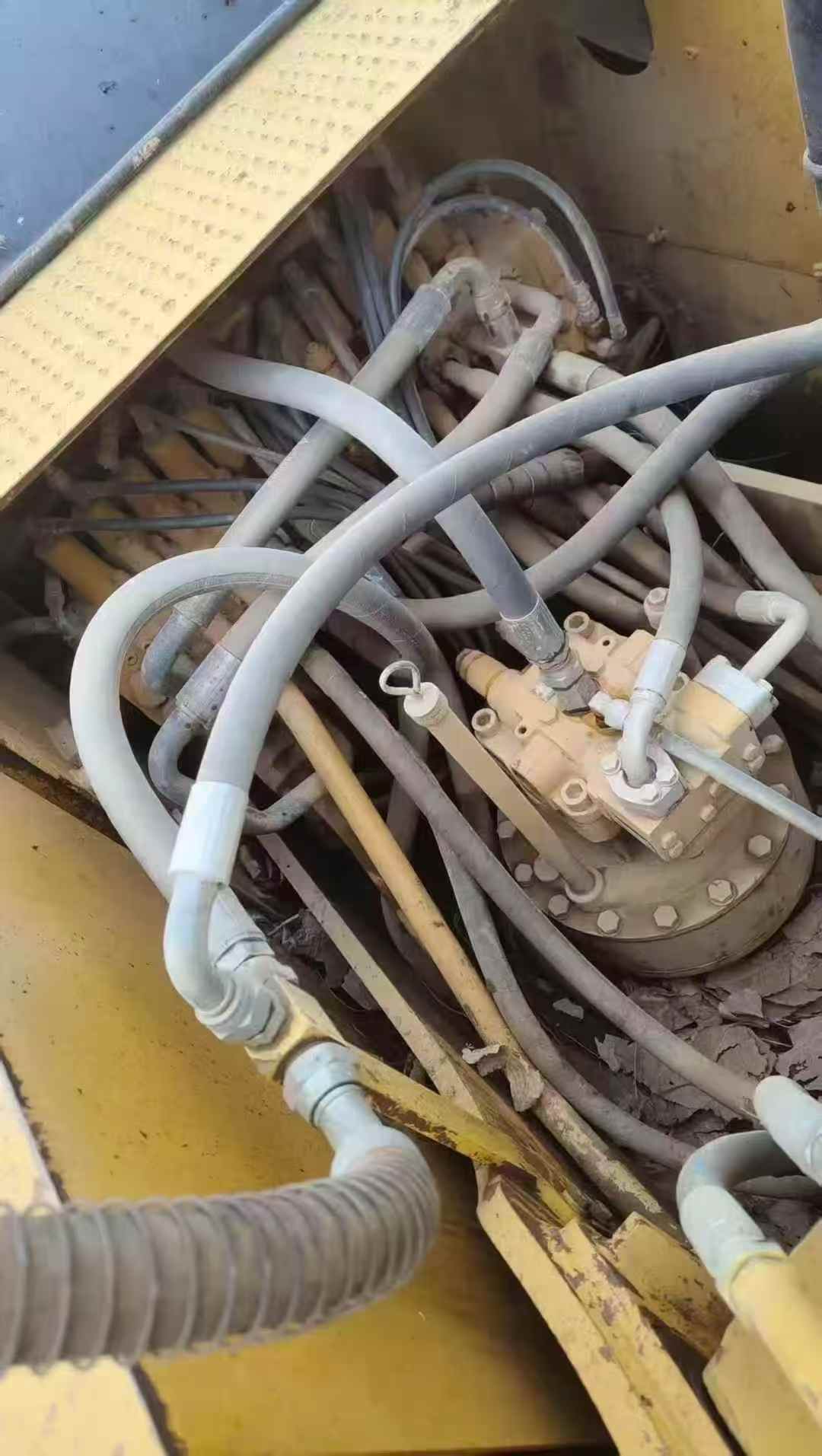 Used Caterpillar 320D Excavator 2014 Model / 4