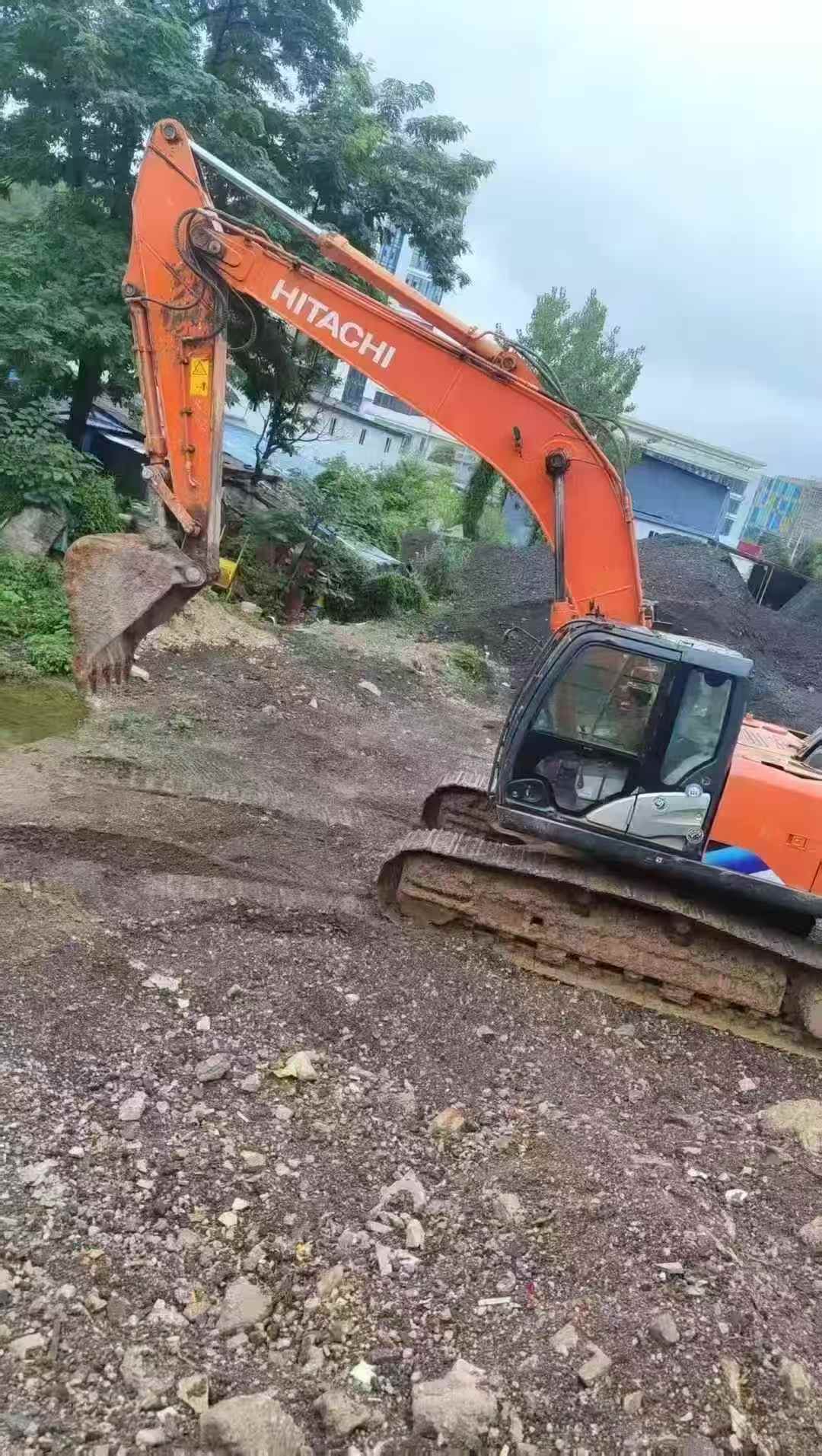 Used Hitachi ZX240 Excavator 2017 Model / 3