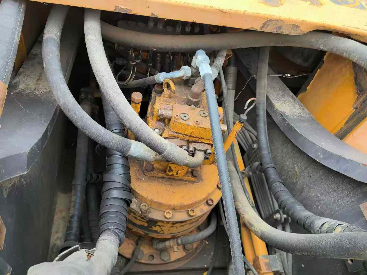 Used Sany SW305K Excavator 2016 Model / 3