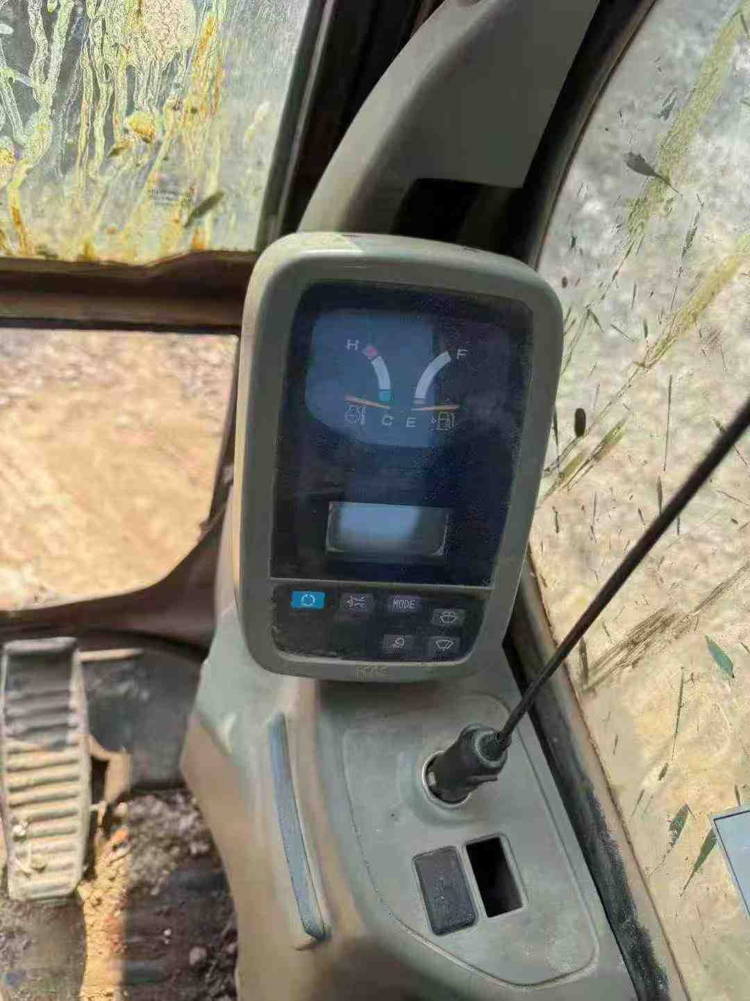 Used Kobelco SK135 Excavator 2016 Model / 6