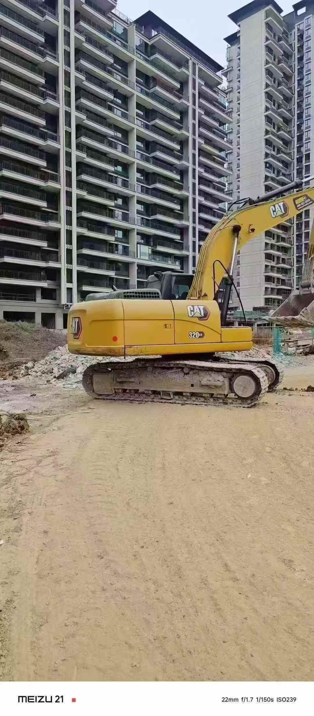 Used Caterpillar 320DGC Excavator 2021 Model / 3