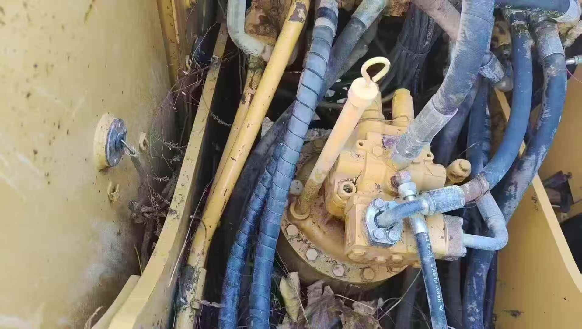 Used Caterpillar 323 Excavator 2013 Model / 6