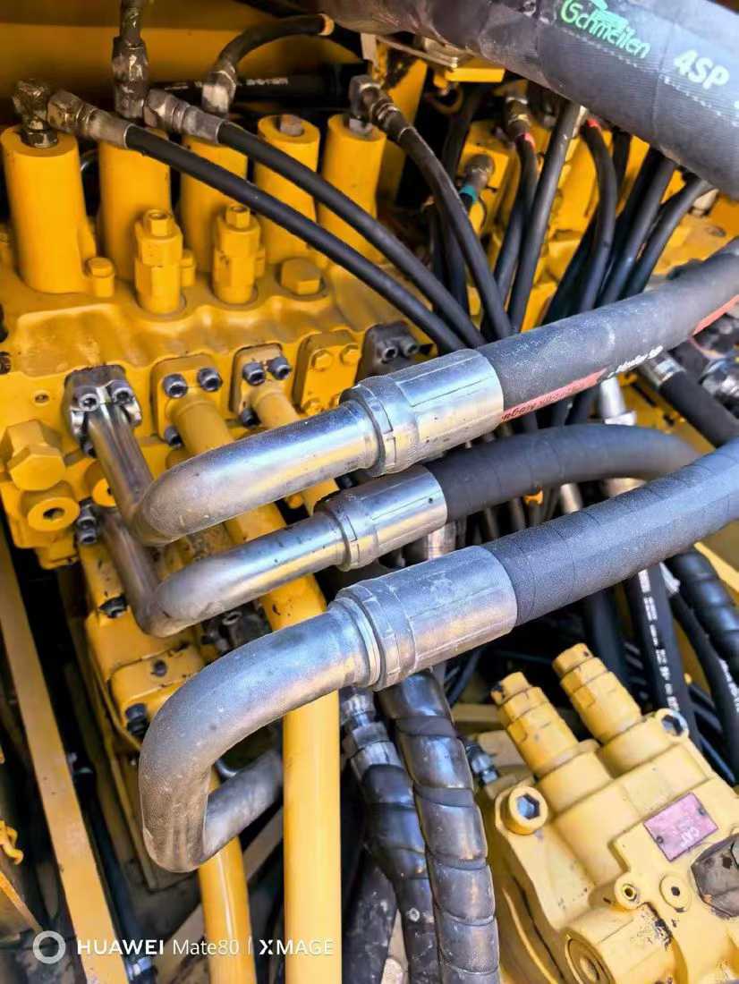 Used Caterpillar 323D2L Excavator 2016 Model / 5