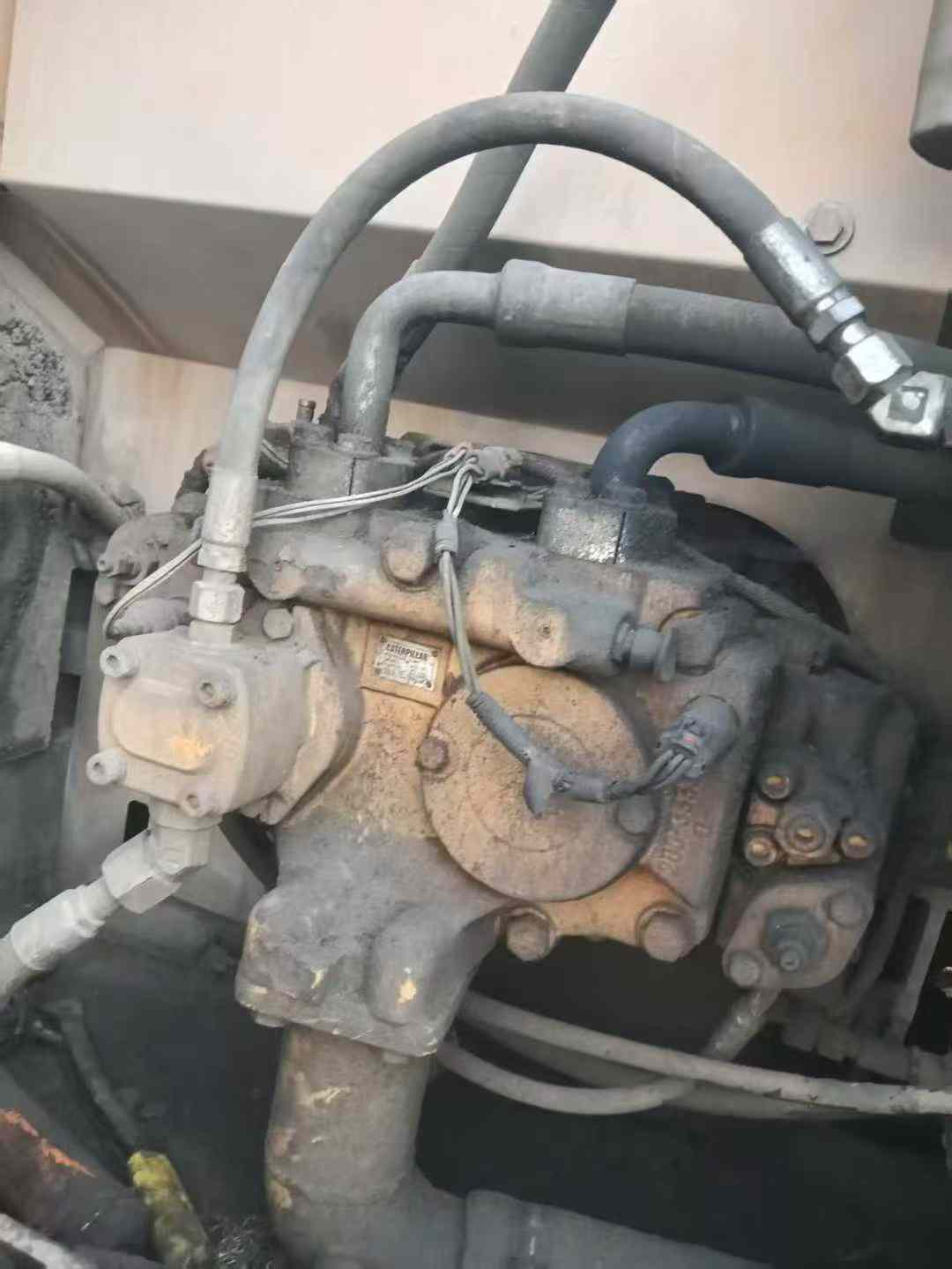 Used Caterpillar 320D Excavator 2011 Model / 4