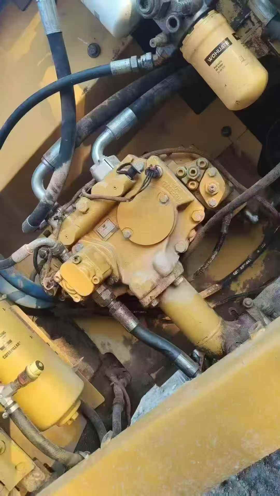 Used Caterpillar 323 Excavator 2013 Model / 4