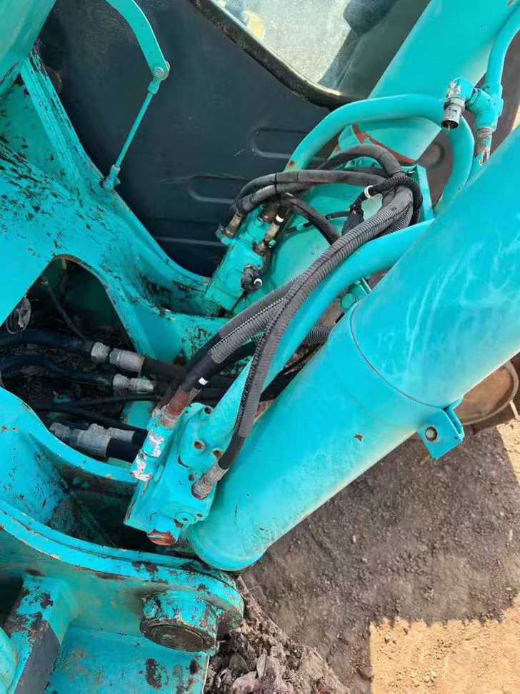 Used Kobelco SK200 Excavator 2018 Model / 6