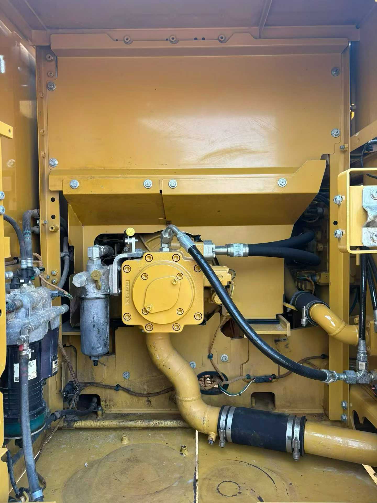 Used Caterpillar 323 Excavator 2020 Model / 6