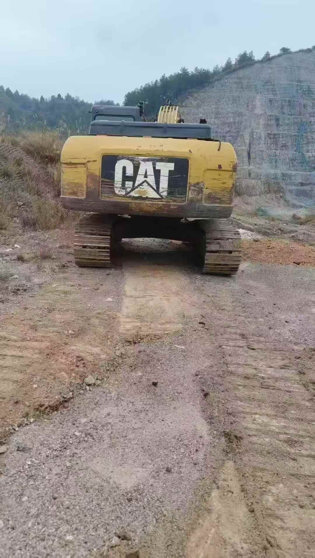 Used Caterpillar 320D Excavator 2014 Model / 2