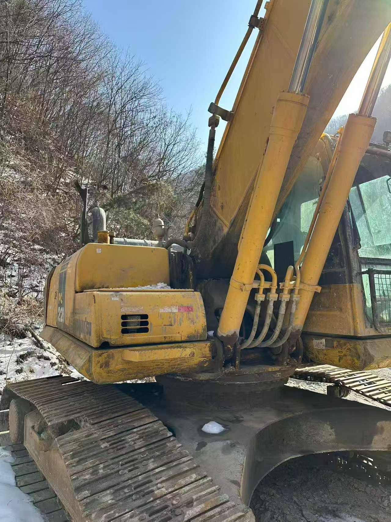 Used Komatsu PC220-8 Excavator 2021 Model / 2