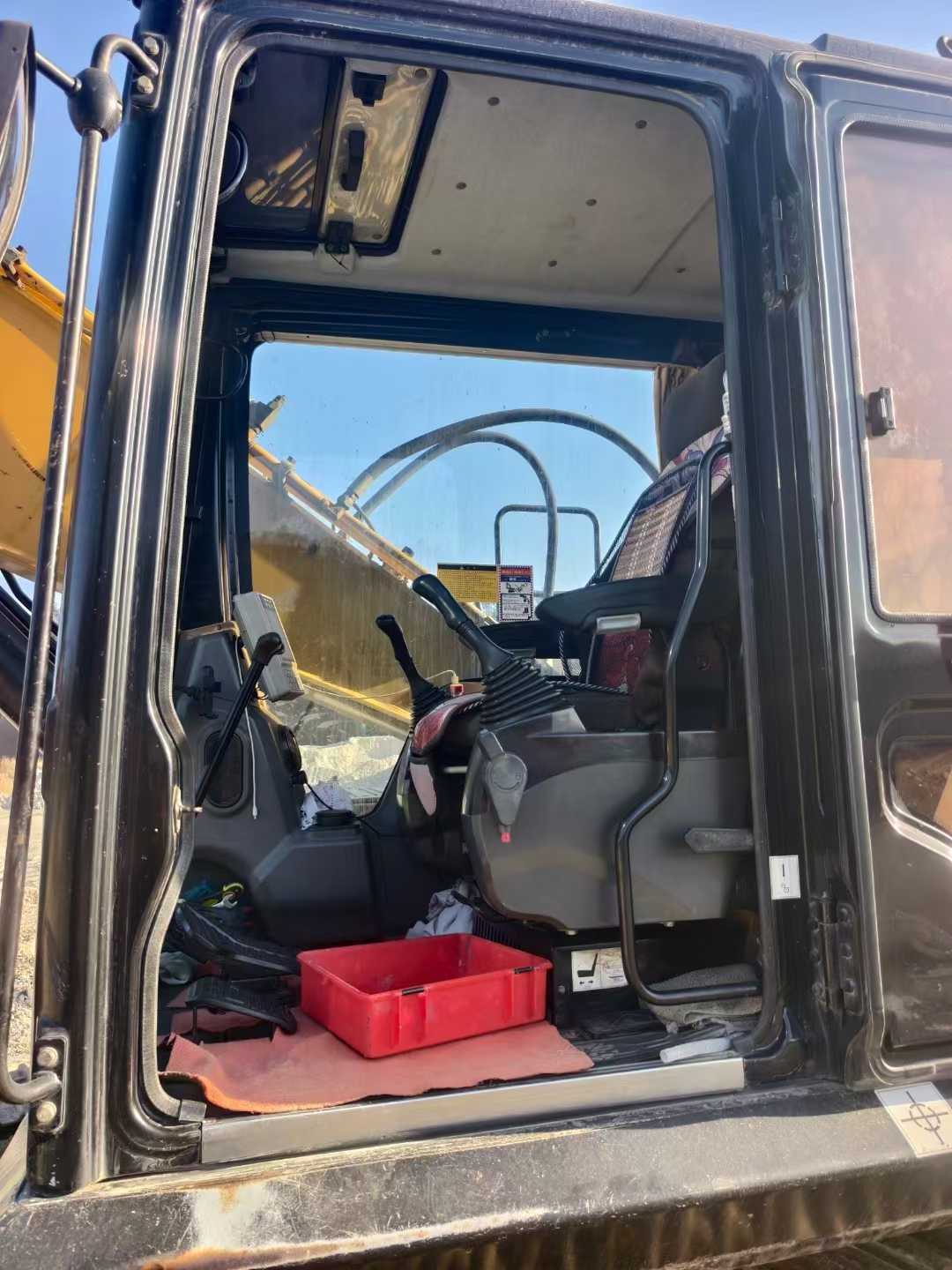 Used Sany SY245H Excavator 2018 Model / 9