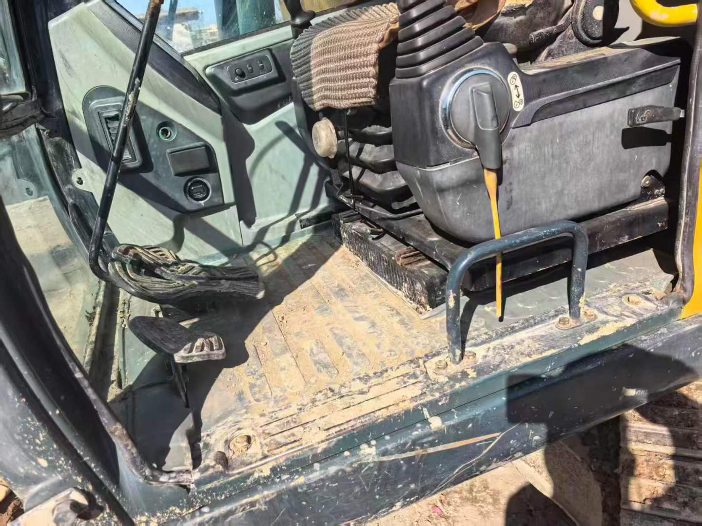 Used Hyundai R110-7 Excavator 2021 Model / 7