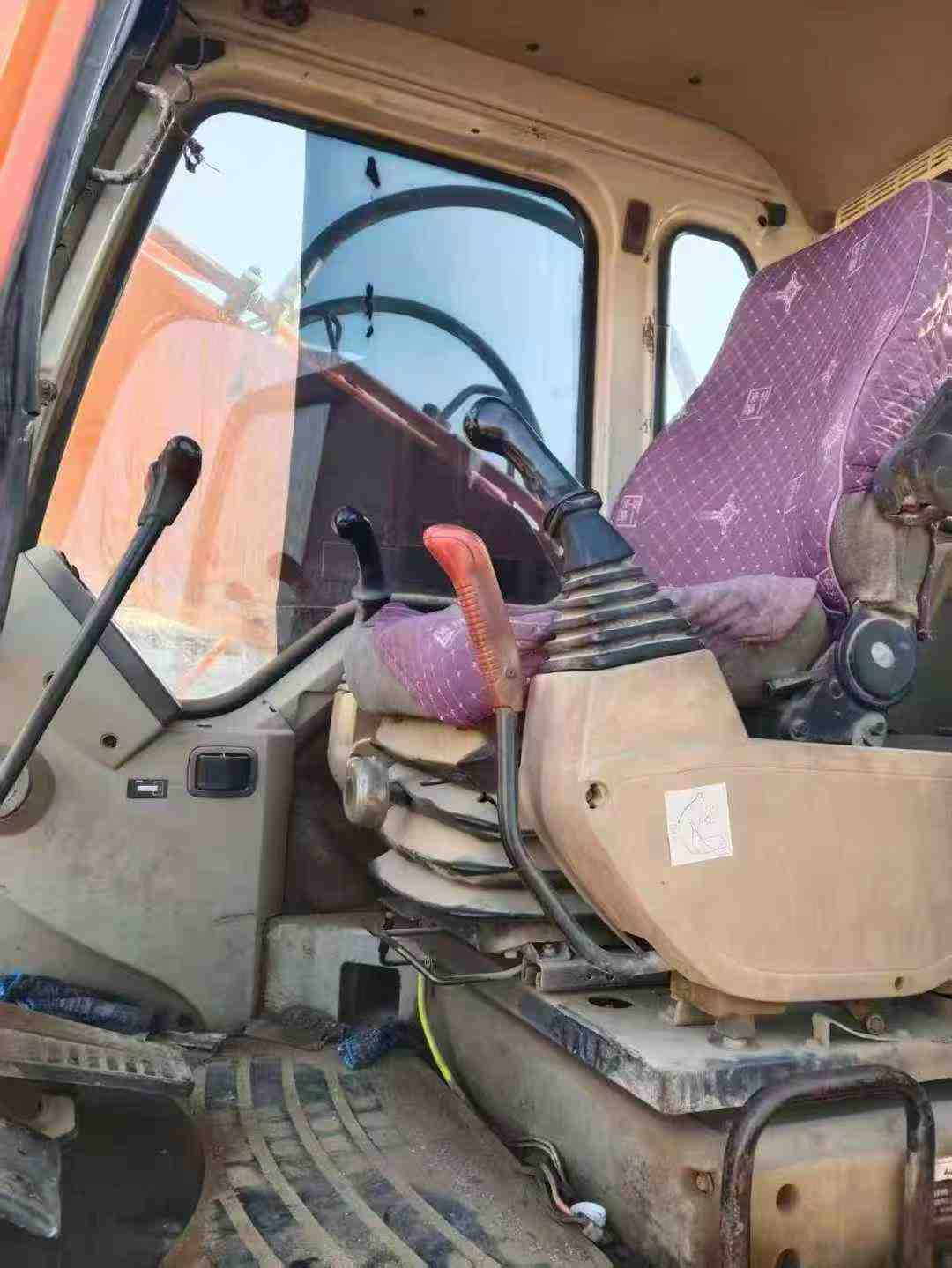 Used Doosan DH220 Excavator 2016 Model / 8