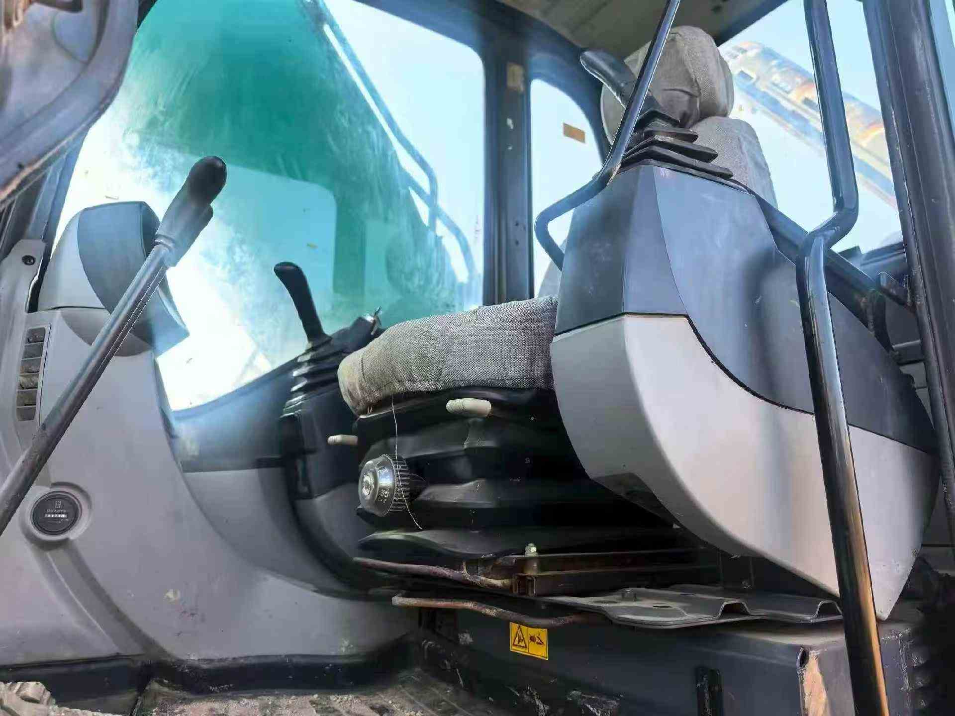 Used Kobelco SK210LC Excavator 2014 Model / 6