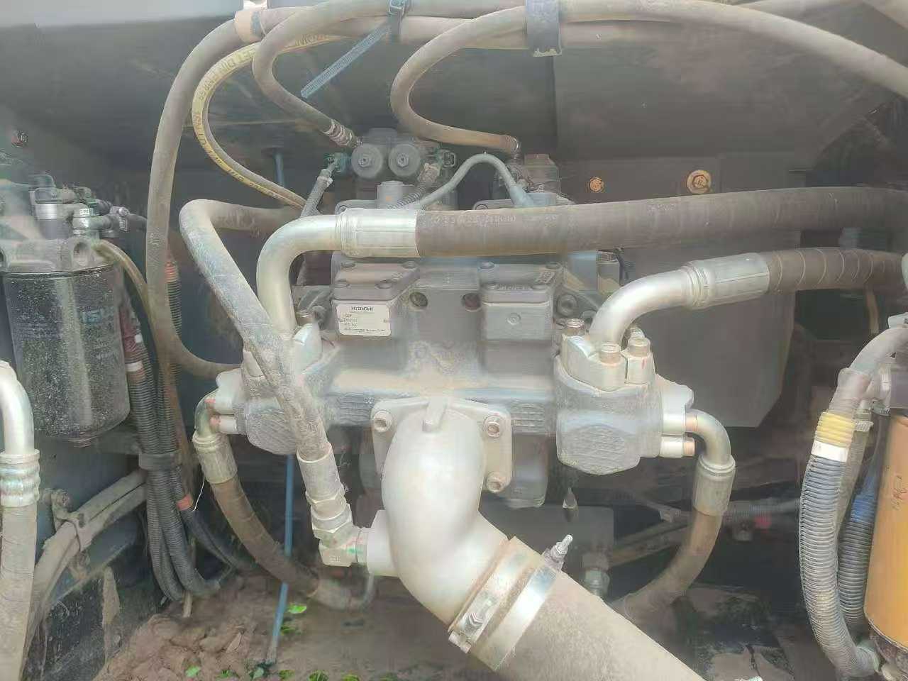 Used Hitachi ZAXIS200 Excavator 2021 Model / 4