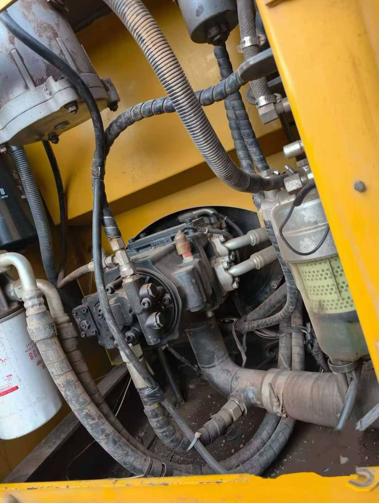 Used Sany SY135 Excavator 2017 Model / 4