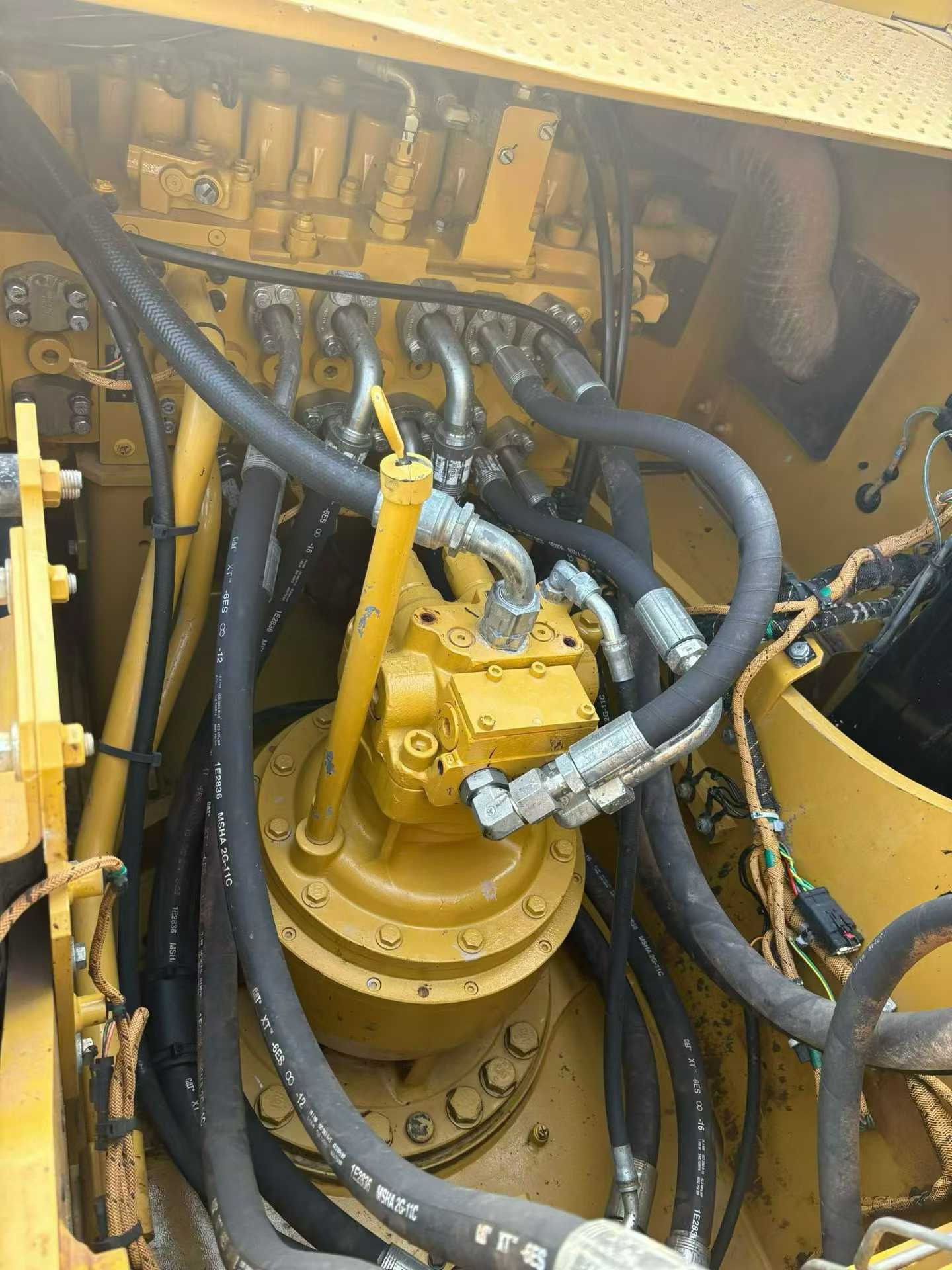 Used Caterpillar 323 Excavator 2020 Model / 7