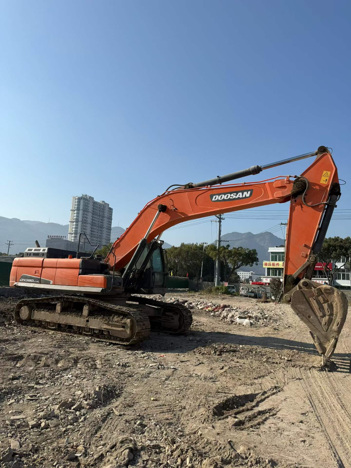 Used Doosan DX380 Excavator 2021 Model / 3
