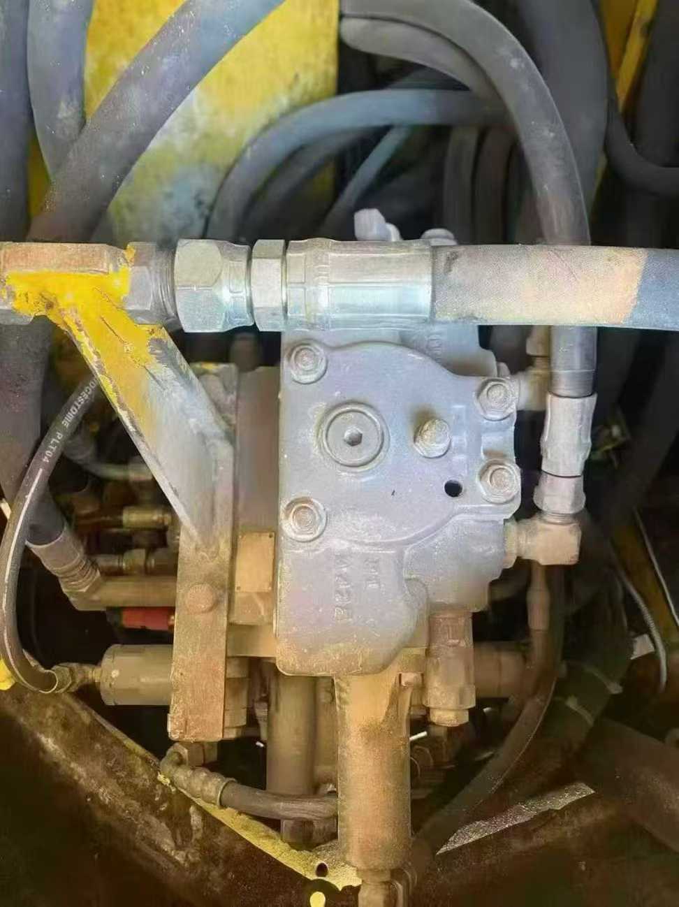 Used Kato HD308US Excavator 2016 Model / 9