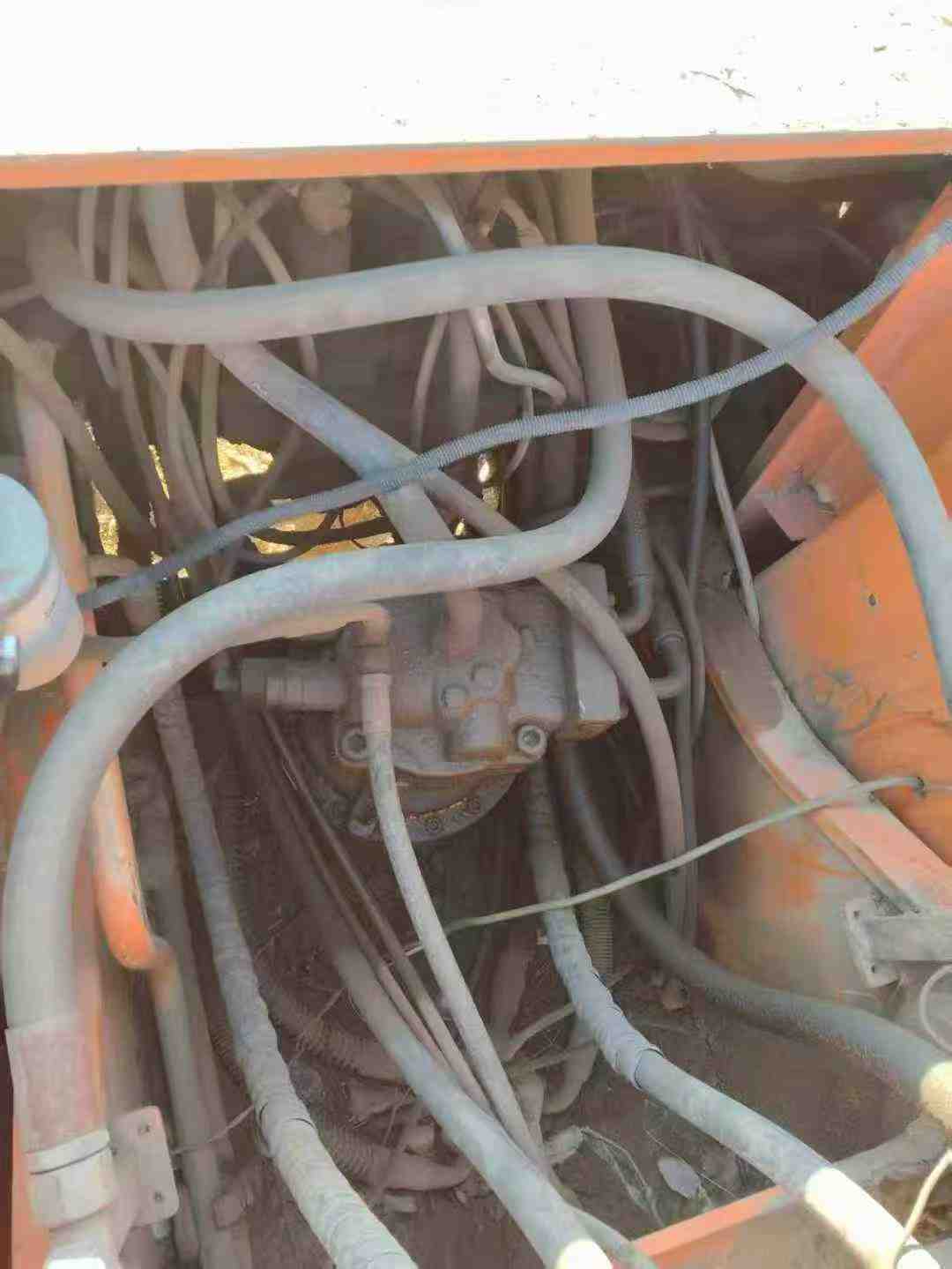 Used Doosan DH220 Excavator 2016 Model / 3