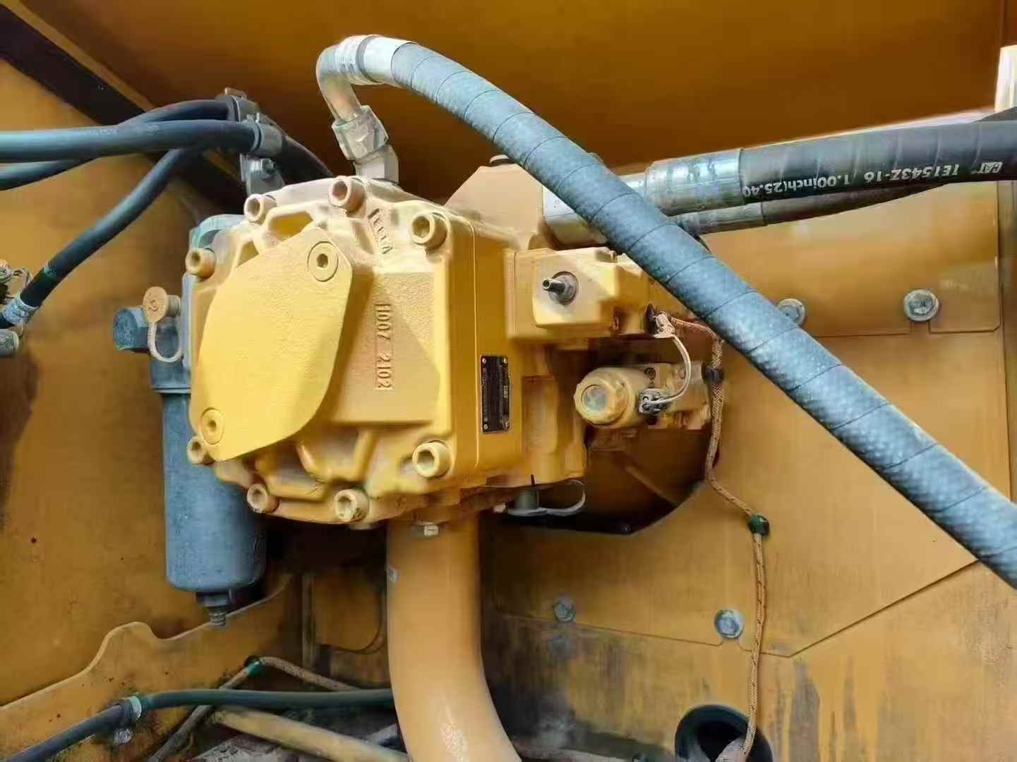 Used Caterpillar 320DGC Excavator 2021 Model / 7