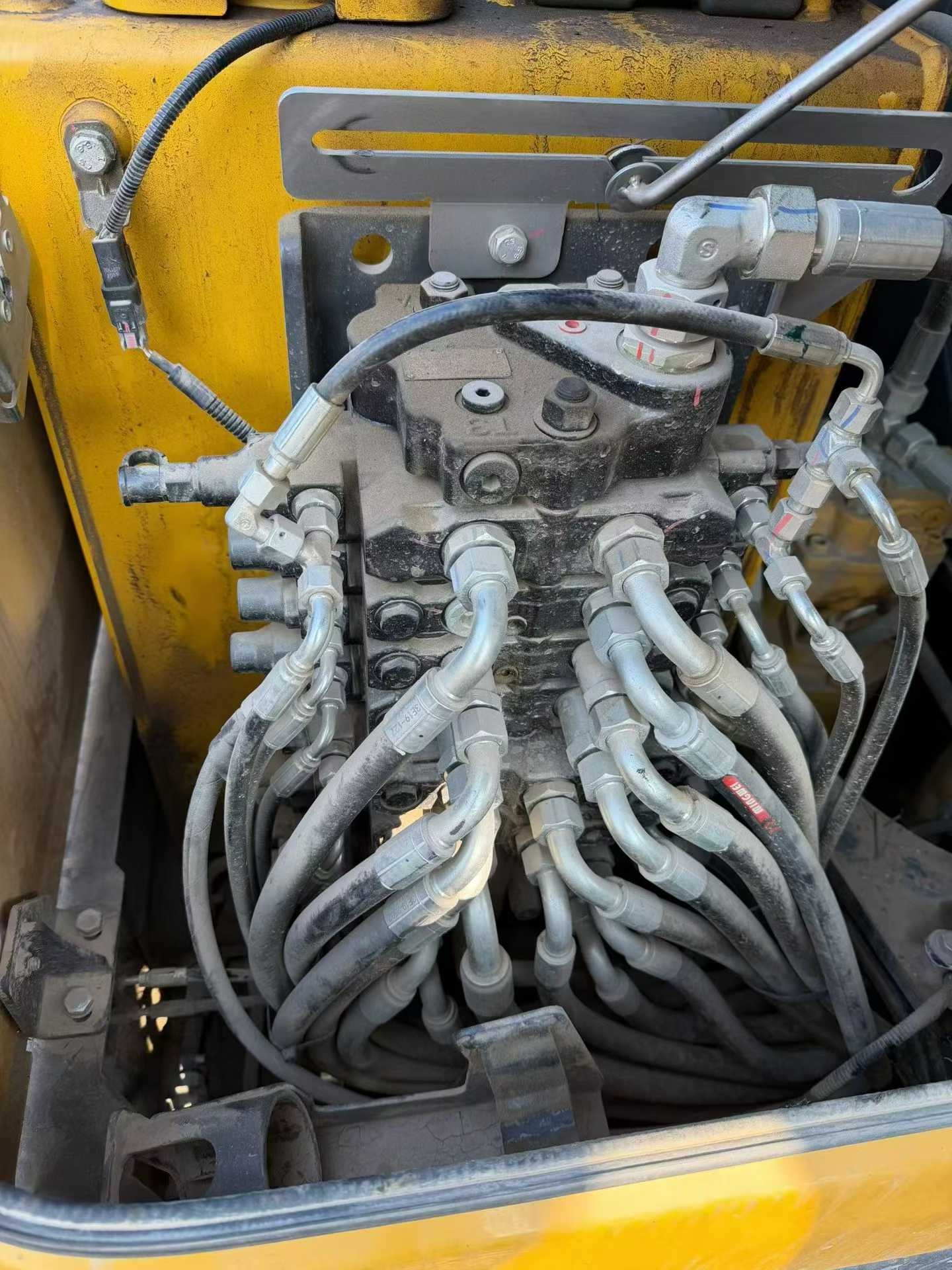 Used XCMG XE60 Excavator 2016 Model / 6