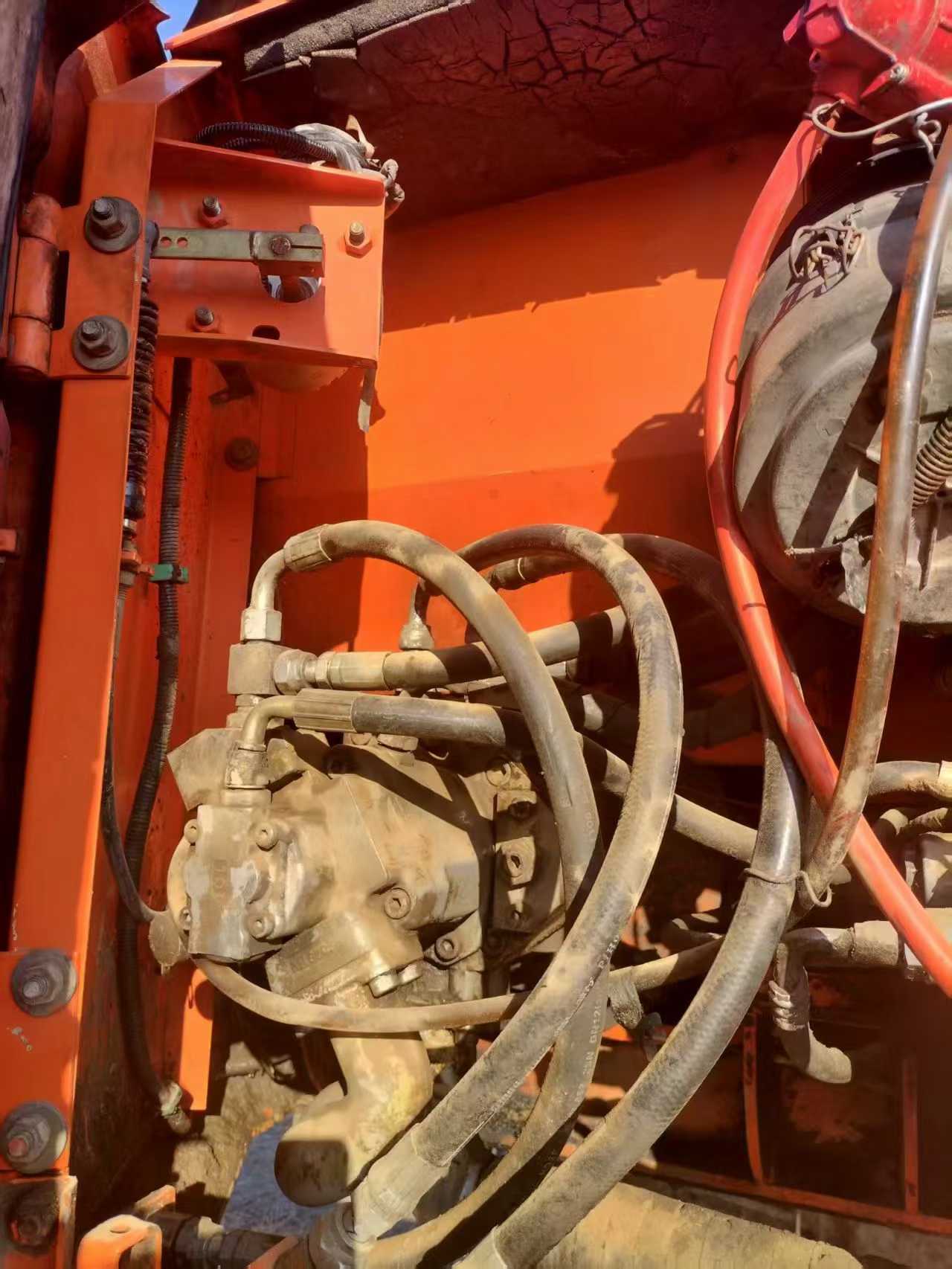 Used Hitachi ZX70 Excavator 2010 Model / 6