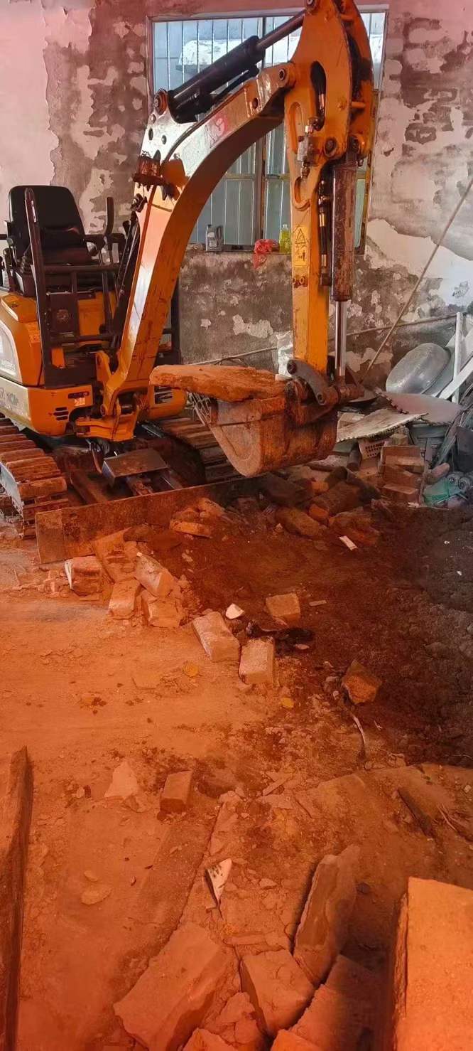 Used XCMG XE15 Excavator 2022 Model / 5