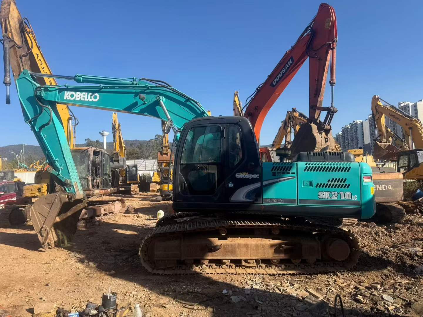 Used Kobelco SK200 Excavator 2011 Model / 5