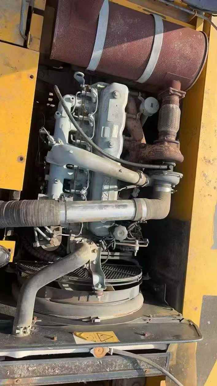 Used XCMG XE215C Excavator 2016 Model / 6