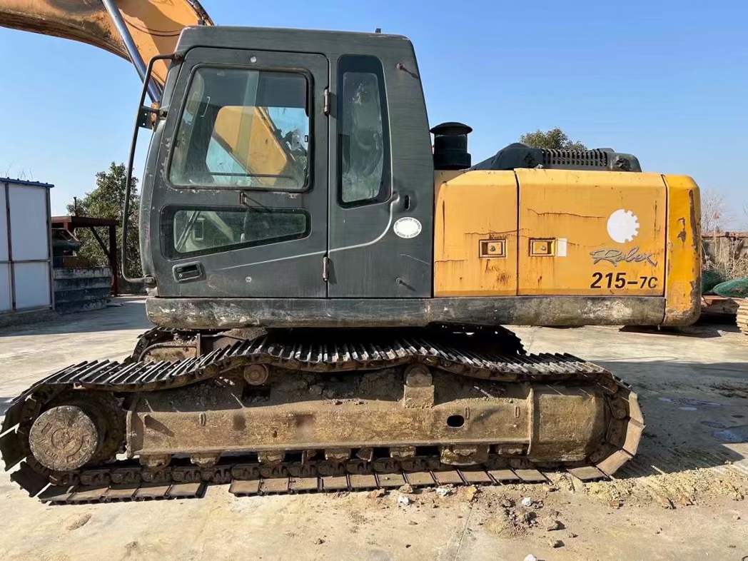 Used Hyundai R215VSN Excavator 2010 Model / 5