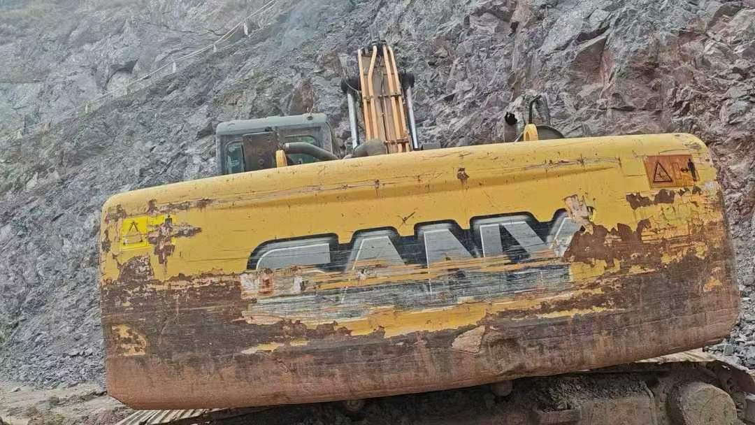 Used Sany SY265C Excavator 2015 Model / 2